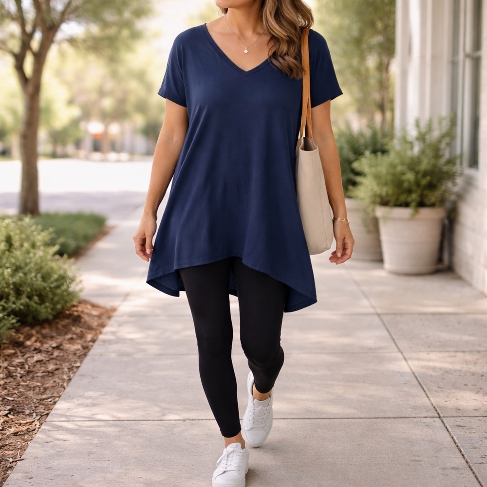 Agnes & Dora Love Tunic Navy Blue V Neck Hi Lo Soft Modal Top Medium NWT